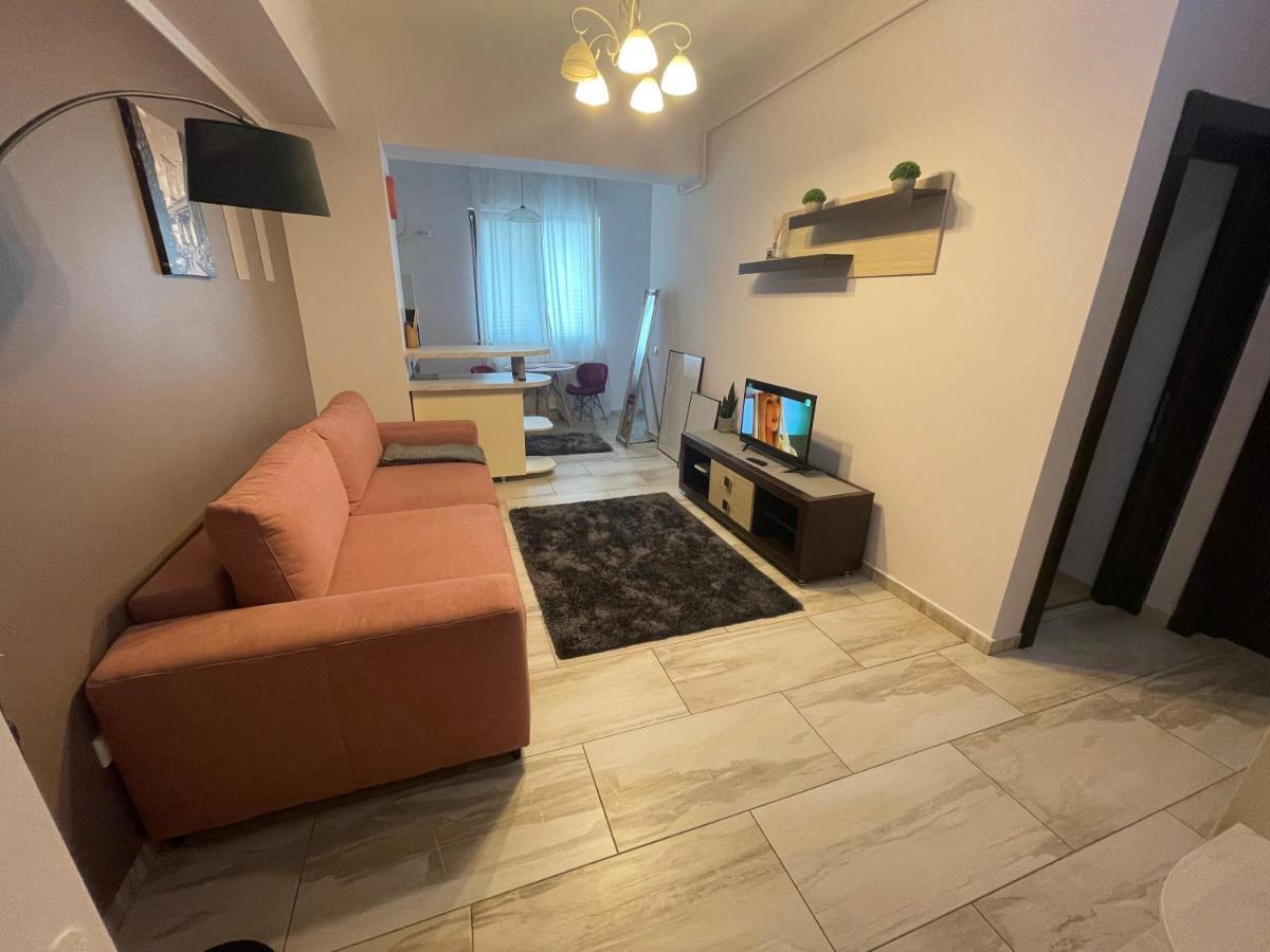 Ferienwohnung Le Lupin / Center Iasi Exterior foto