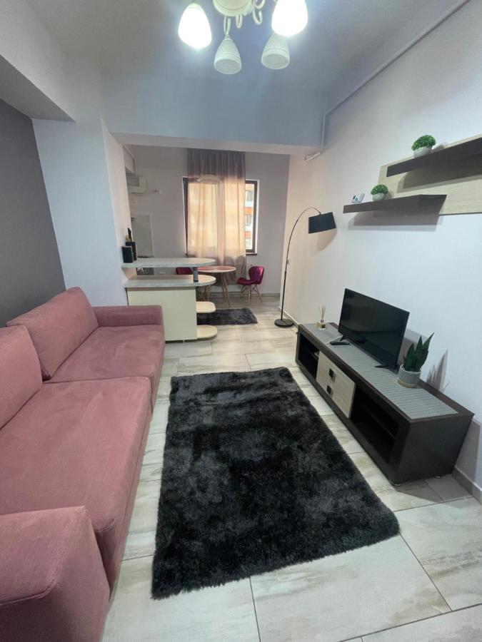 Ferienwohnung Le Lupin / Center Iasi Exterior foto